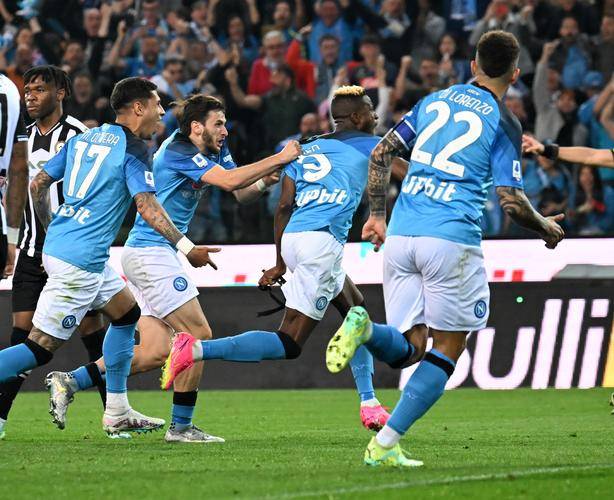 葡体队长尤尔曼德：为我们感到自豪，75分钟内我们展现了实力（葡体队长尤尔曼德：我为球队骄傲，前75分钟我们踢出了真正的实力）