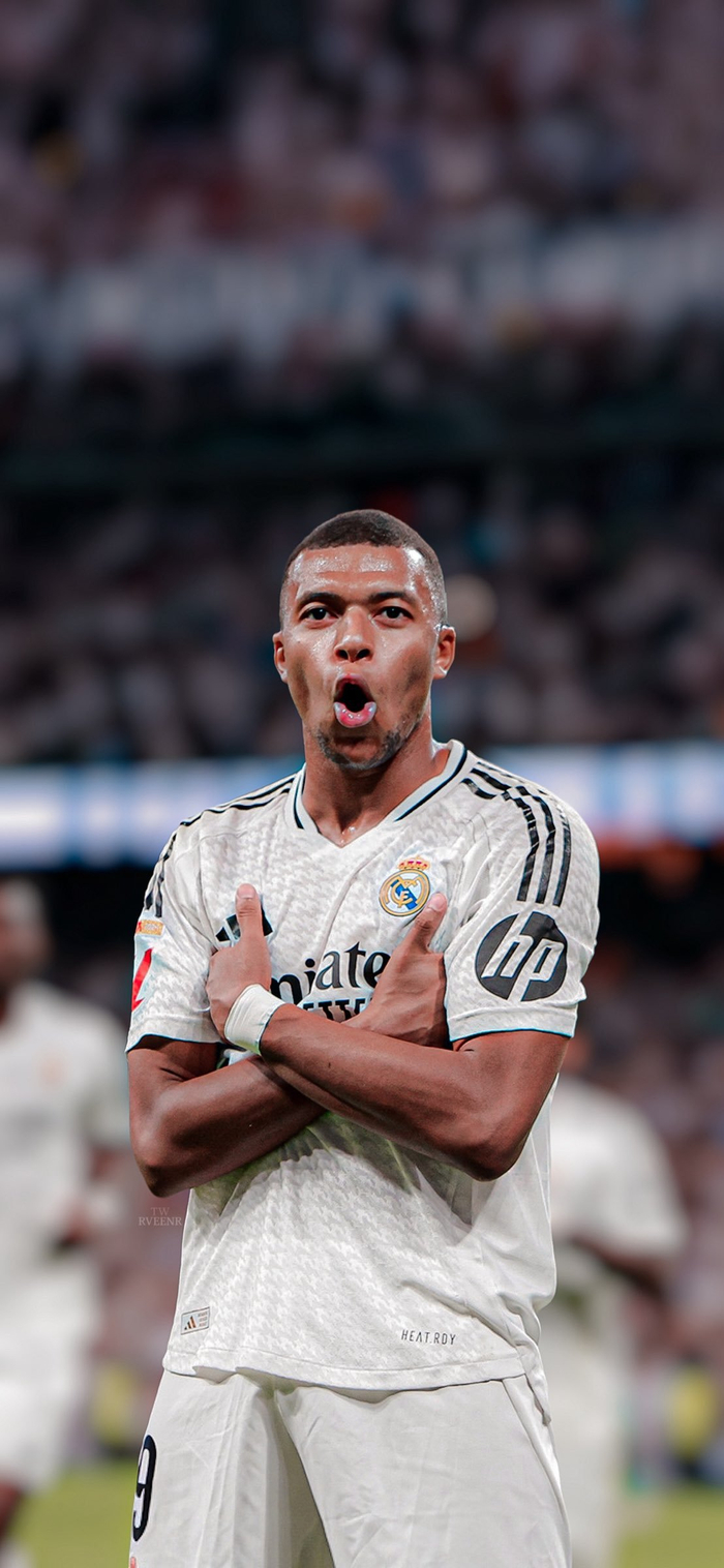 过往欧冠14次出现单赛季前6战全胜球队，最终仅2队夺冠（欧冠史上曾有14次球队单季前六战全胜，最终仅两队捧杯）