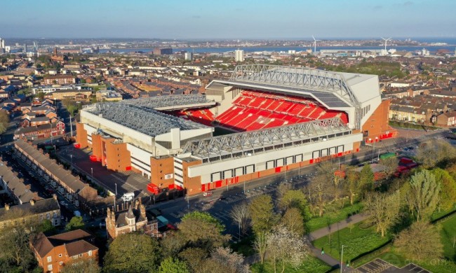 尤文vs都灵：伊尔迪兹领衔，DV9、库普、鲁加尼出战（都灵德比：伊尔迪兹领衔尤文，DV9、库普、鲁加尼皆出场）