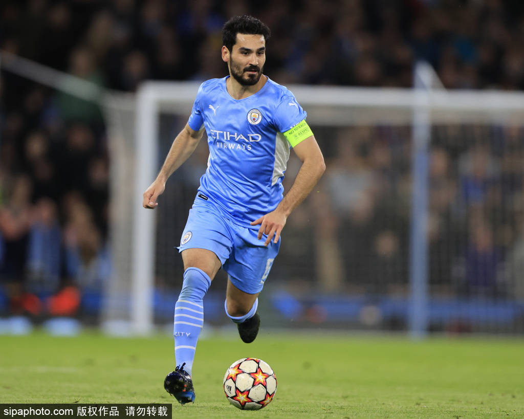 希勒：伊萨克真想走就赶紧卖了，纽卡的夏窗一团糟（希勒：伊萨克若铁心离队就尽快出售，纽卡今夏转会窗一塌糊涂）