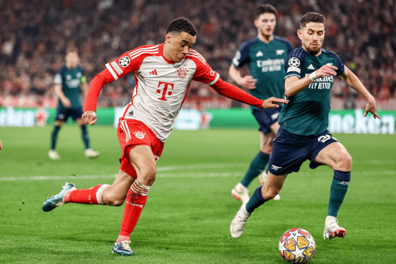 图片报：虽然脚踝疼痛感依然强烈，但基米希想带伤出战阿森纳（图片报：脚踝仍剧痛，基米希仍欲带伤出战阿森纳）