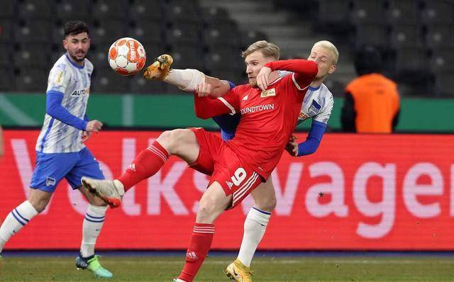 莫斯克拉：人们梦想赢得欧冠是正常的，但现在是11月赛季还长（莫斯克拉：渴望欧冠夺冠很正常，但现在才11月，赛季仍很漫长）