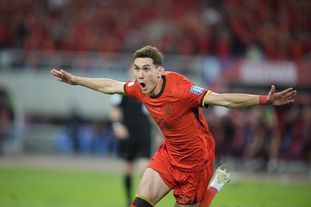 德天空：克洛泽即将与纽伦堡续约，新合同至少到2028年（德天空：克洛泽将与纽伦堡续签，合同至少至2028年）