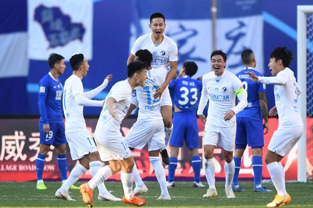 詹姆斯关键三分绝杀比赛（詹姆斯关键三分终结比赛）