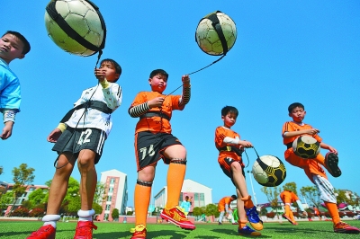 CBA：广州队主场大胜吉林（CBA：广州队主场狂胜吉林队）