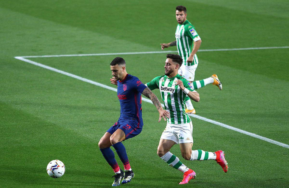 英超-攻击线哑火达洛特破门 曼联1-1西汉姆近5轮仅1胜（英超：曼联锋线低迷达洛特破门 1-1战平西汉姆 近5轮仅一胜）