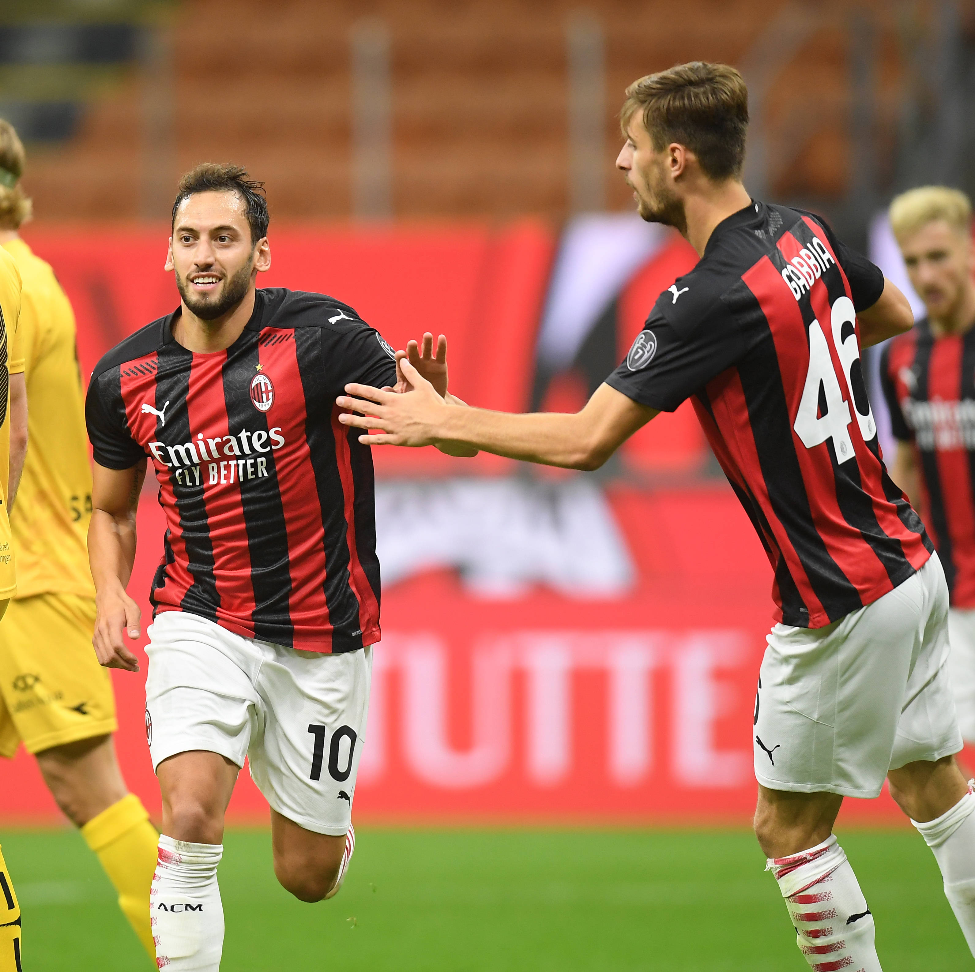 博主：巴乙后腰卡约正式签约西南地区的某地级市中超俱乐部（据博主透露：巴乙后腰卡约已与西南某地级市中超俱乐部完成签约）